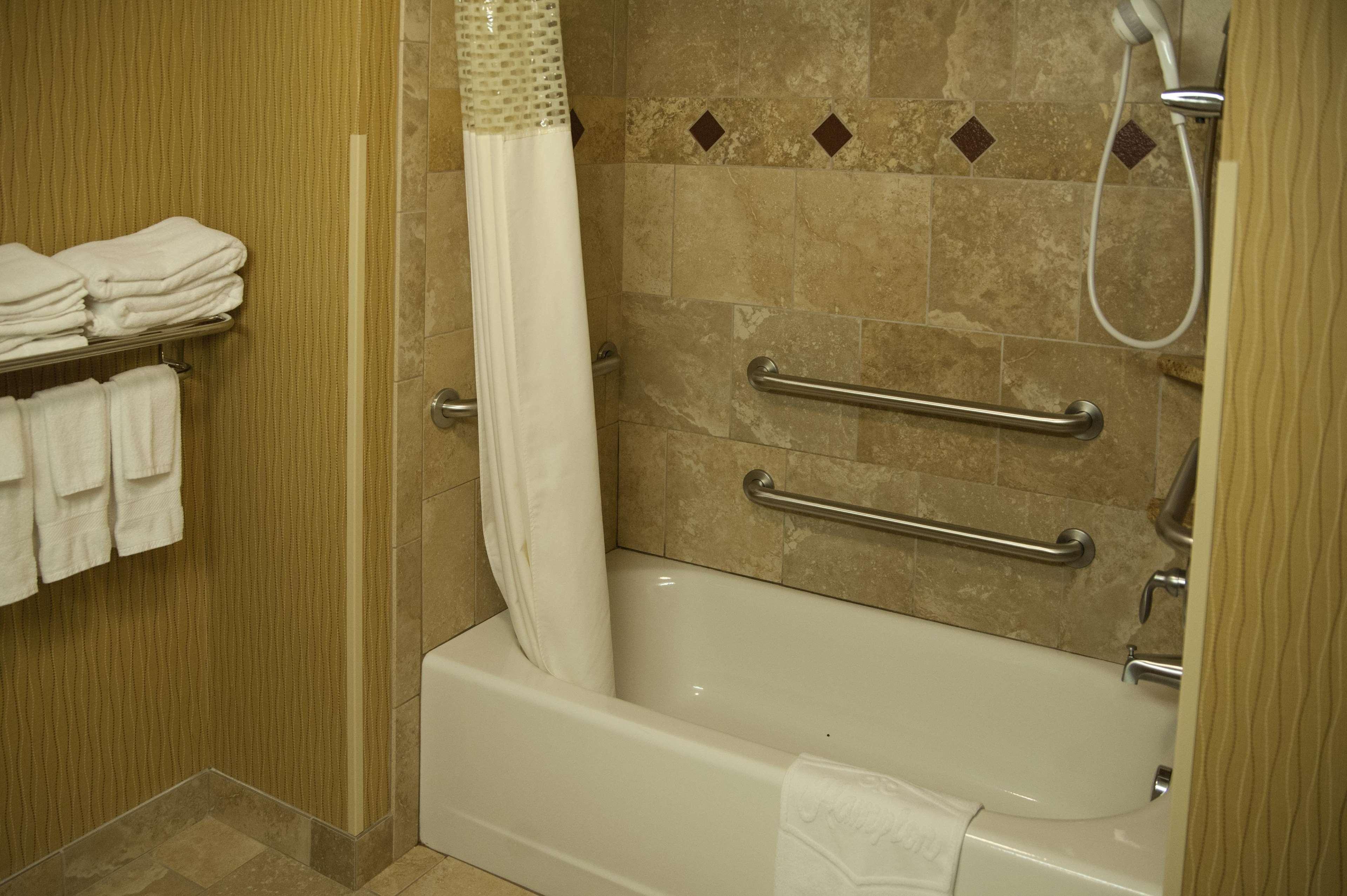 Hampton Inn & Suites Watertown Buitenkant foto